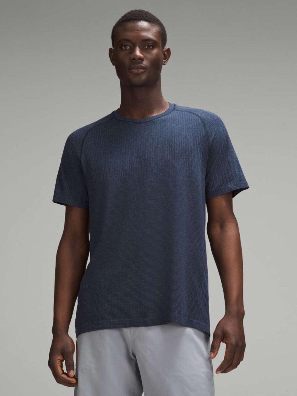 Lululemon Men's Metal Vent Tech Short-Sleeve Shirt - Navy